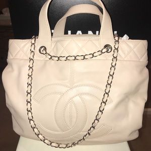 Chanel large bag in light pink color